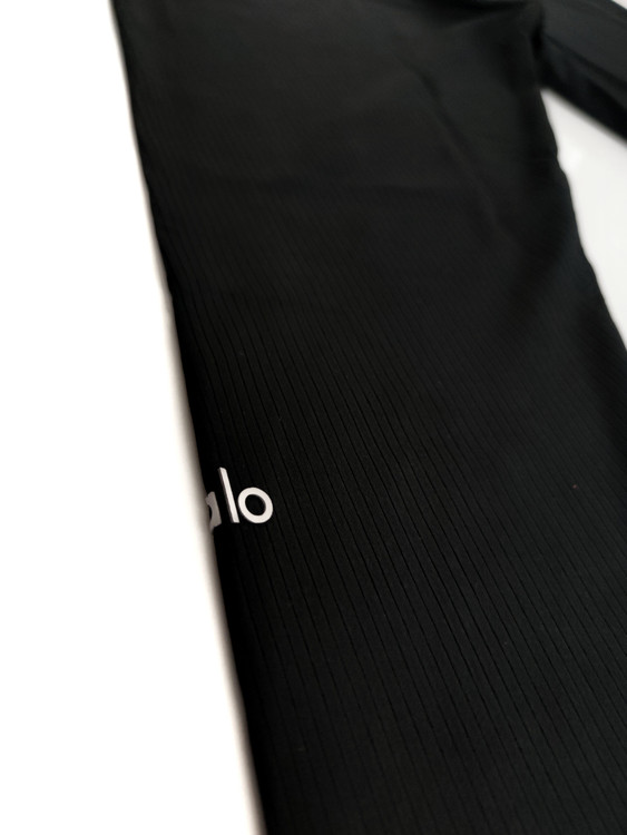 ست کراپ نیمتنه و لگ کارول الو + لیست قیمت 1404