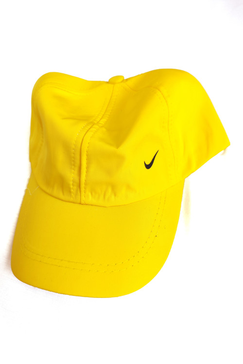 خرید کلاه کپ زنانه رنگ زرد | با یک کلیک خرید کنید!